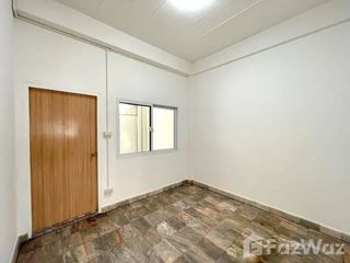 For sale 2 bedrooms townhouse in Phra Khanong, Bangkok