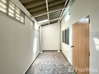 For sale 2 bedrooms townhouse in Phra Khanong, Bangkok