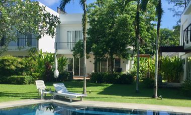 For rent 3 bedrooms townhouse in Thalang, Phuket