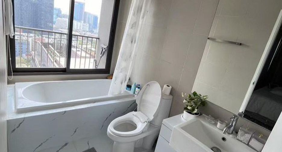 Condo en venta de 1 habitaciones en Khlong Toei, Bangkok