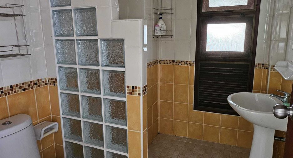 For sale 4 ベッドルーム house in Sam Roi Yot, Prachuap Khiri Khan