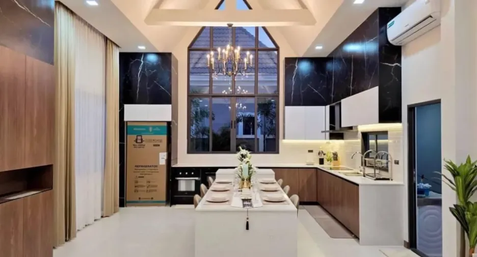 Villa en venta de 3 habitaciones en Bang Lamung, Chonburi