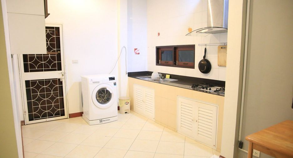 For rent 3 bedrooms villa in Mueang Phuket, Phuket