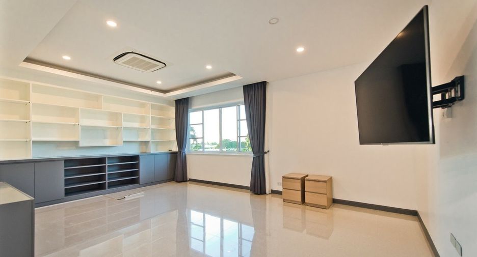 Villa zum Kauf und zur Miete mit 5 Zimmer in Bang Lamung, Chonburi