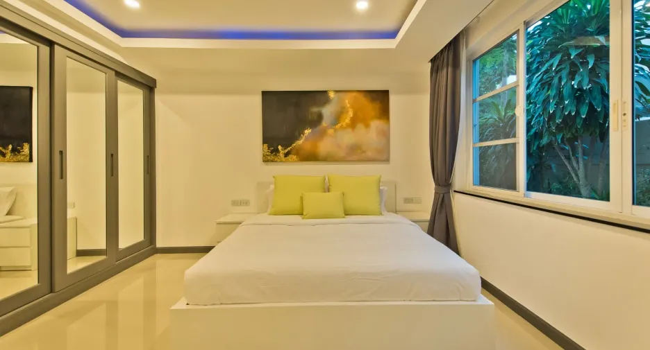 Villa zum Kauf und zur Miete mit 5 Zimmer in Bang Lamung, Chonburi