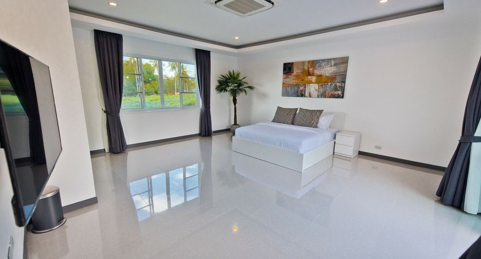 Villa zum Kauf und zur Miete mit 5 Zimmer in Bang Lamung, Chonburi