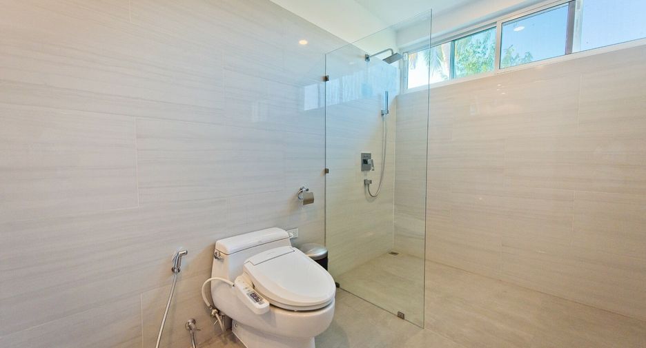 Villa zum Kauf und zur Miete mit 5 Zimmer in Bang Lamung, Chonburi