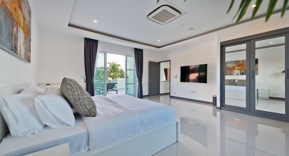 Villa zum Kauf und zur Miete mit 5 Zimmer in Bang Lamung, Chonburi