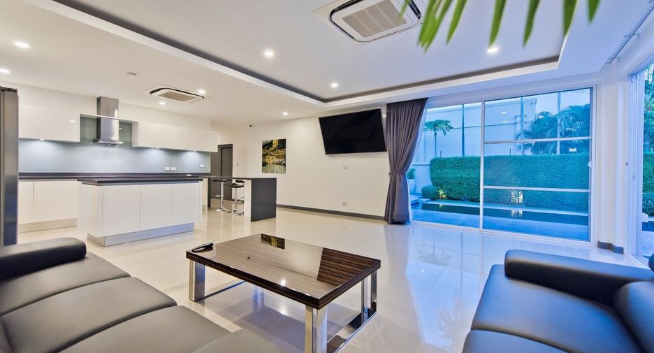 Villa zum Kauf und zur Miete mit 5 Zimmer in Bang Lamung, Chonburi