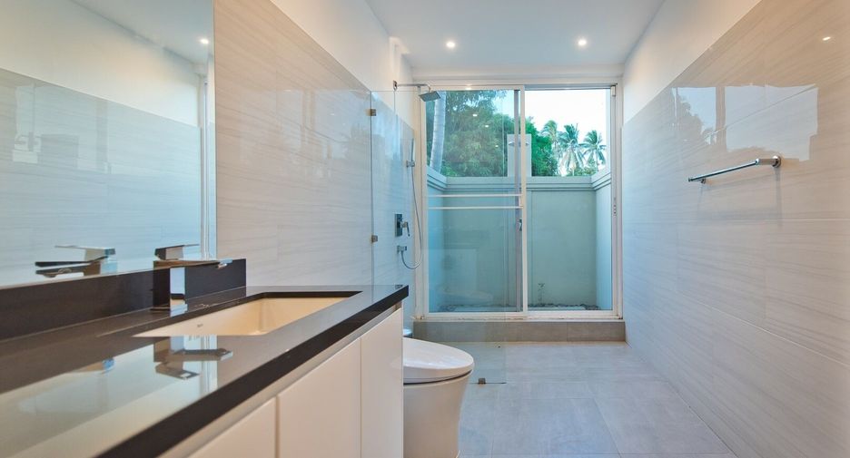 Villa zum Kauf und zur Miete mit 5 Zimmer in Bang Lamung, Chonburi