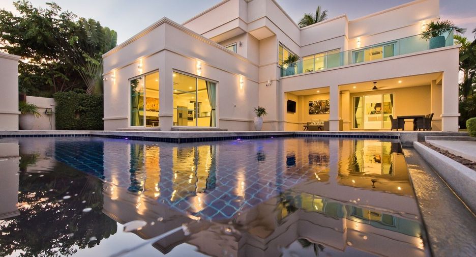 Villa zum Kauf und zur Miete mit 5 Zimmer in Bang Lamung, Chonburi