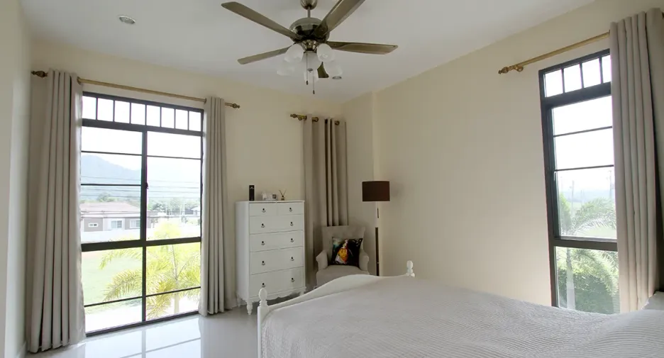 À vendre 4 chambres maison à Hua Hin, Prachuap Khiri Khan