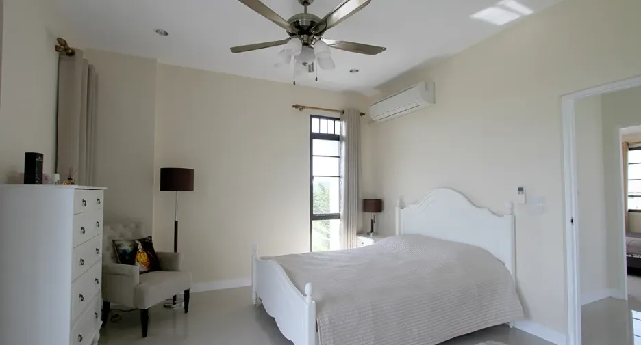 À vendre 4 chambres maison à Hua Hin, Prachuap Khiri Khan