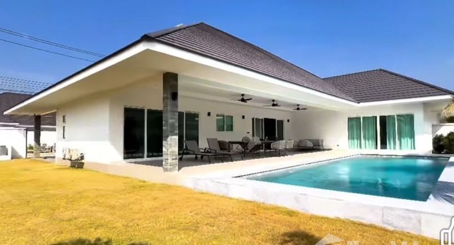 For rent 4 bedrooms villa in Hua Hin, Prachuap Khiri Khan