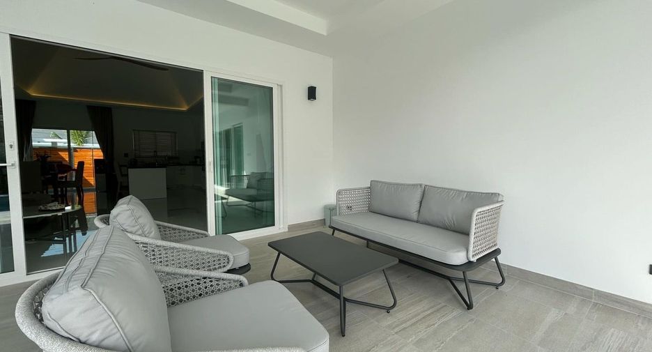 For rent 4 bedrooms villa in Hua Hin, Prachuap Khiri Khan