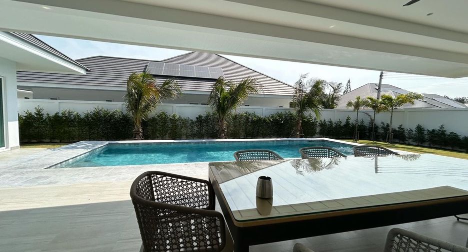For rent 4 bedrooms villa in Hua Hin, Prachuap Khiri Khan