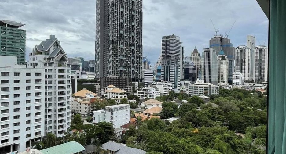 For sale 1 bed condo in Sathon, Bangkok