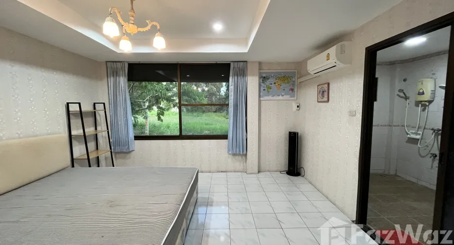 Casa en alquiler de 2 habitaciones en Bang Lamung, Chonburi