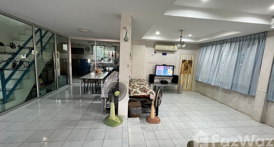 Casa en alquiler de 2 habitaciones en Bang Lamung, Chonburi