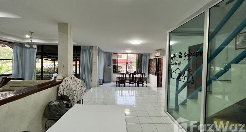 Casa en alquiler de 2 habitaciones en Bang Lamung, Chonburi