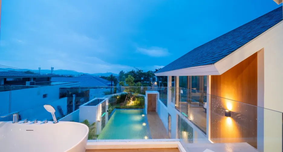 For sale 7 bedrooms villa in Thalang, Phuket