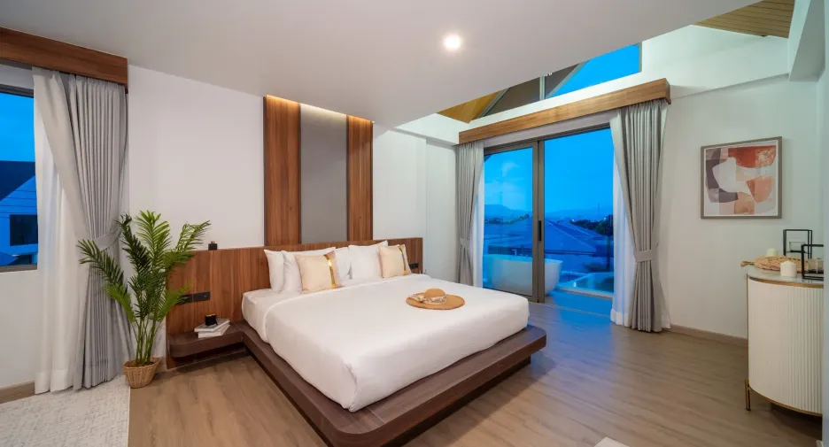 For sale 7 bedrooms villa in Thalang, Phuket