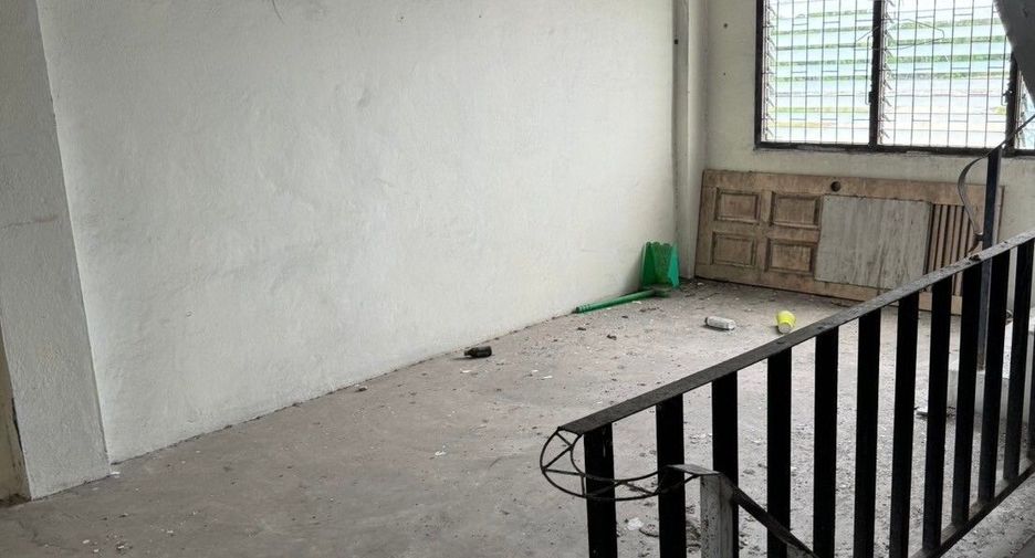 For sale 2 bedrooms retail Space in Bang Bo, Samut Prakan