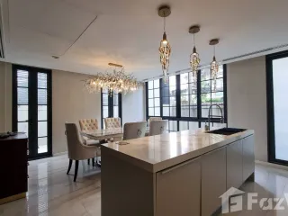 Haus zum Kauf und zur Miete mit 4 Zimmer in Watthana, Bangkok
