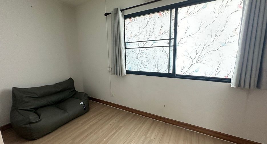 For sale and for rent 4 bedrooms townhouse in Prawet, Bangkok