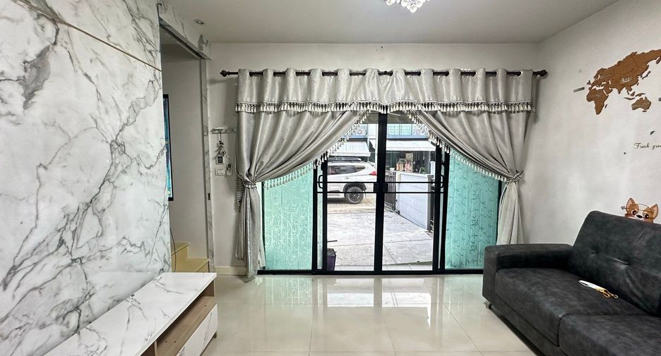 For sale and for rent 4 bedrooms townhouse in Prawet, Bangkok