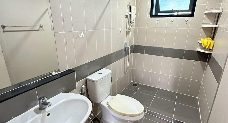 For sale and for rent 4 bedrooms townhouse in Prawet, Bangkok