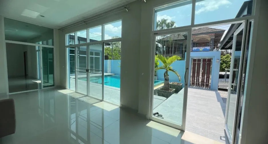 For sale and for rent 3 bedrooms villa in Thalang, Phuket
