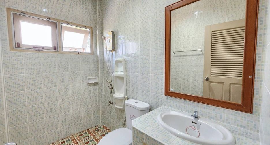 For rent 4 bedrooms house in Doi Saket, Chiang Mai