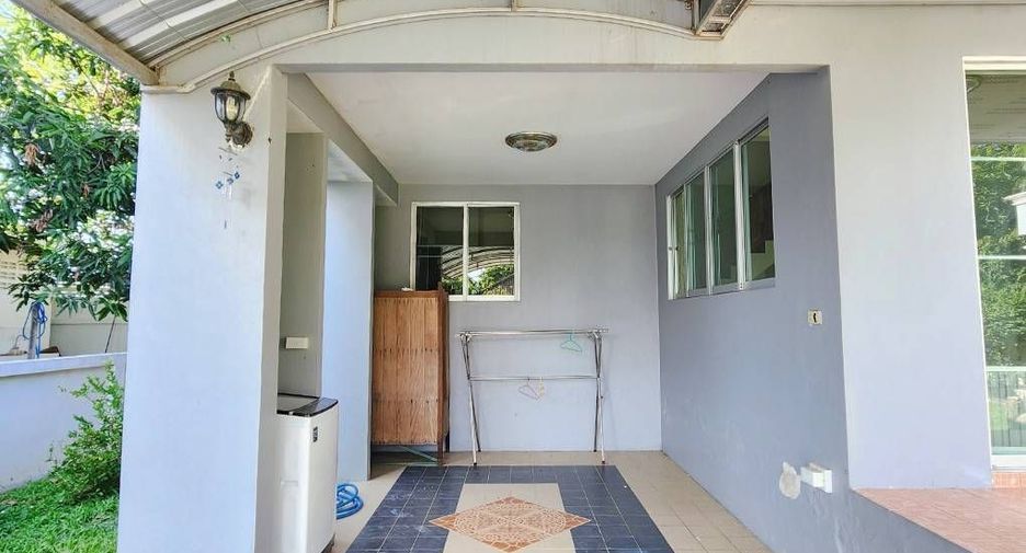 For rent 4 bedrooms house in Doi Saket, Chiang Mai
