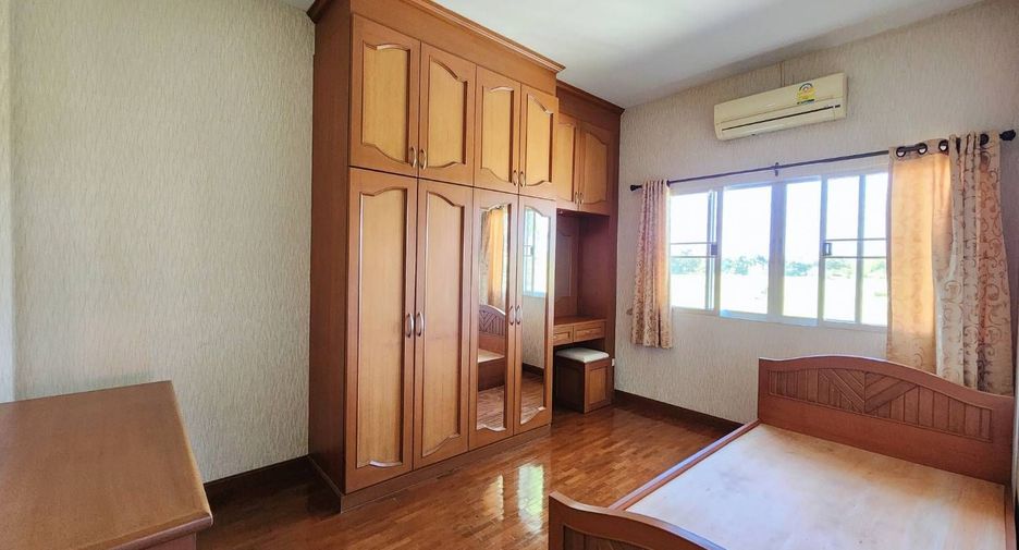 For rent 4 bedrooms house in Doi Saket, Chiang Mai