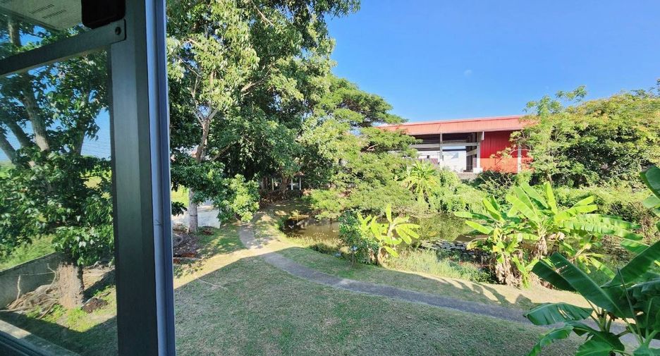 For rent 4 bedrooms house in Doi Saket, Chiang Mai
