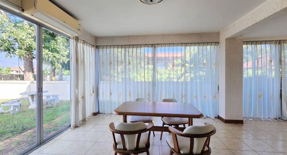 For rent 4 bedrooms house in Doi Saket, Chiang Mai