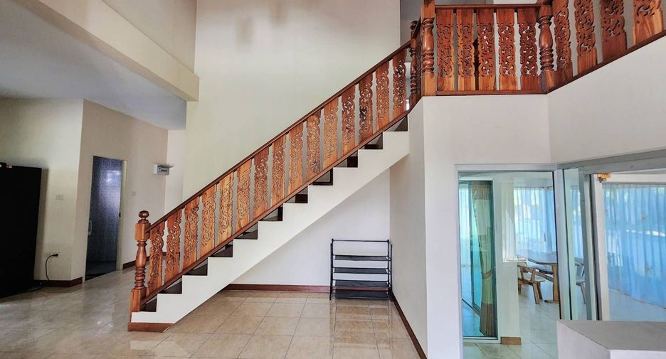 For rent 4 bedrooms house in Doi Saket, Chiang Mai