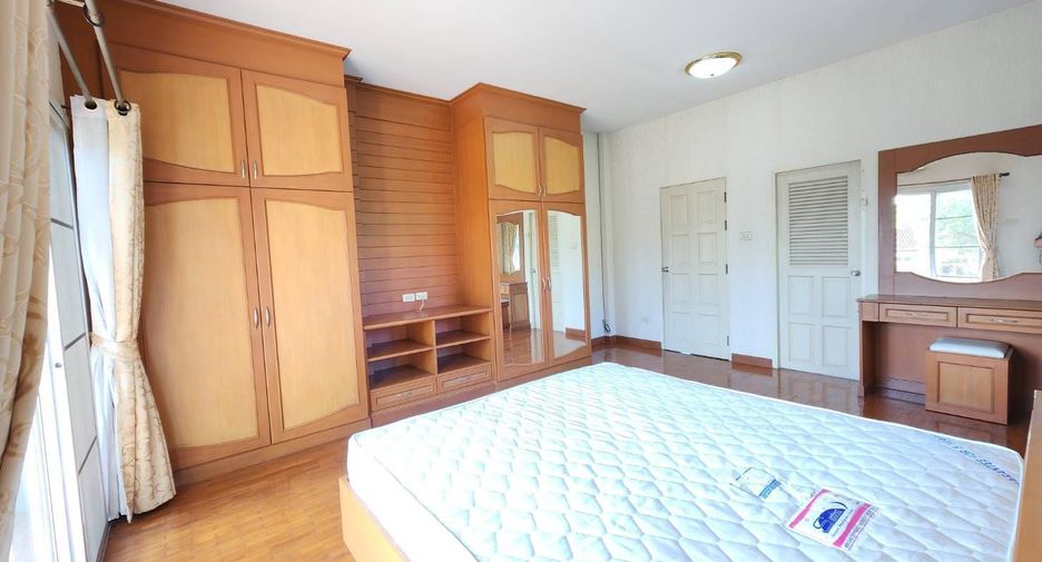 For rent 4 bedrooms house in Doi Saket, Chiang Mai