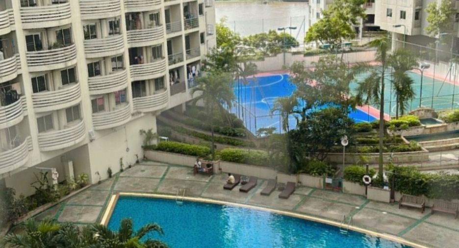For sale 2 bedrooms condo in Yan Nawa, Bangkok