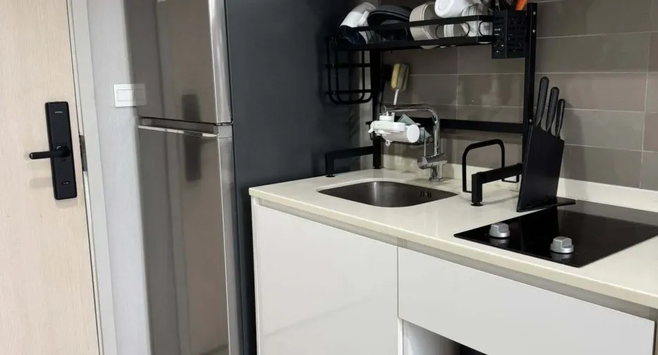 For sale and for rent 1 bed condo in Huai Khwang, Bangkok
