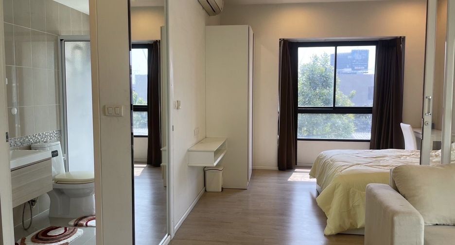 For sale 1 bed condo in Suan Luang, Bangkok