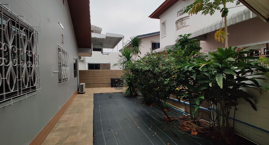 For rent 3 bedrooms house in Hua Hin, Prachuap Khiri Khan