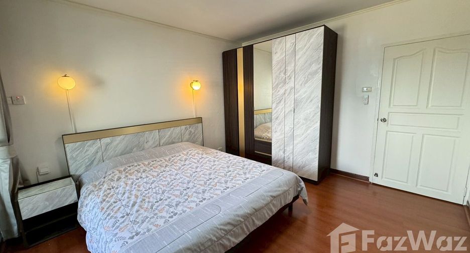 For sale and for rent 3 bedrooms apartment in Huai Khwang, Bangkok