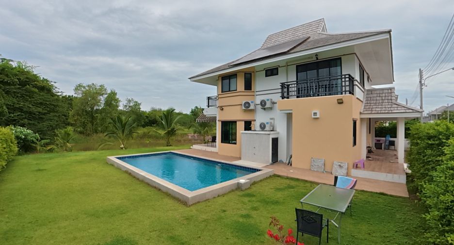 For sale 3 bedrooms villa in Hua Hin, Prachuap Khiri Khan