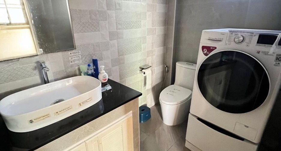 For sale 3 bedrooms villa in Hua Hin, Prachuap Khiri Khan