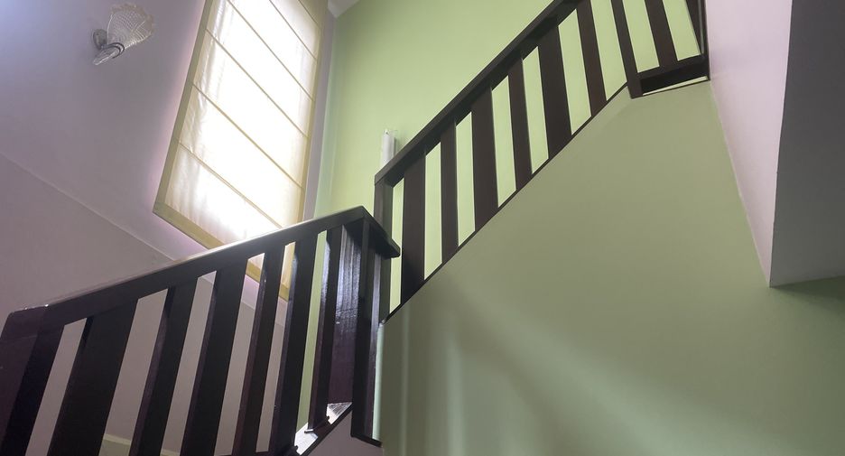 Haus zum Kauf mit 4 Zimmer in Bang Khae, Bangkok