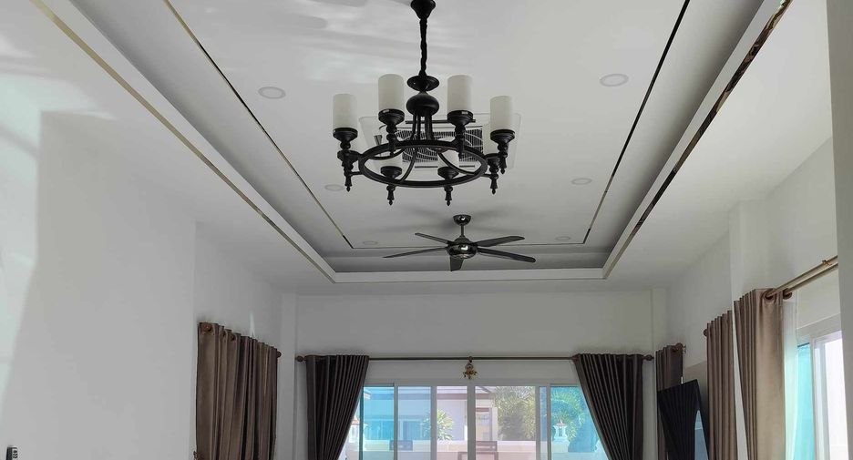 Villa zum Kauf mit 3 Zimmer in Bang Lamung, Chonburi