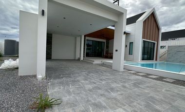 For rent 4 bedrooms villa in Hua Hin, Prachuap Khiri Khan