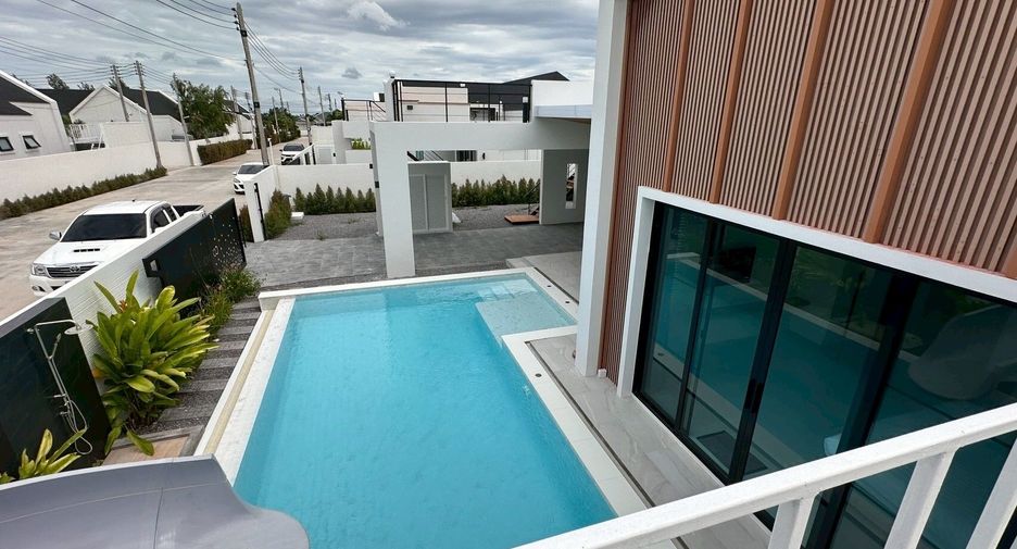 For rent 4 bedrooms villa in Hua Hin, Prachuap Khiri Khan